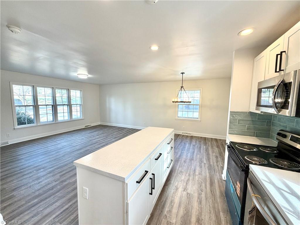 2210 Waynick Street High Point, NC 27265 - Photo 7 of 34