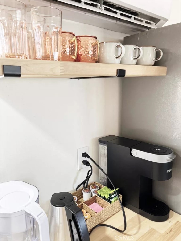 5238 Rice Avenue Joshua Tree, CA 92252 - Photo 8 of 41 a bathroom with a toilet and a sink