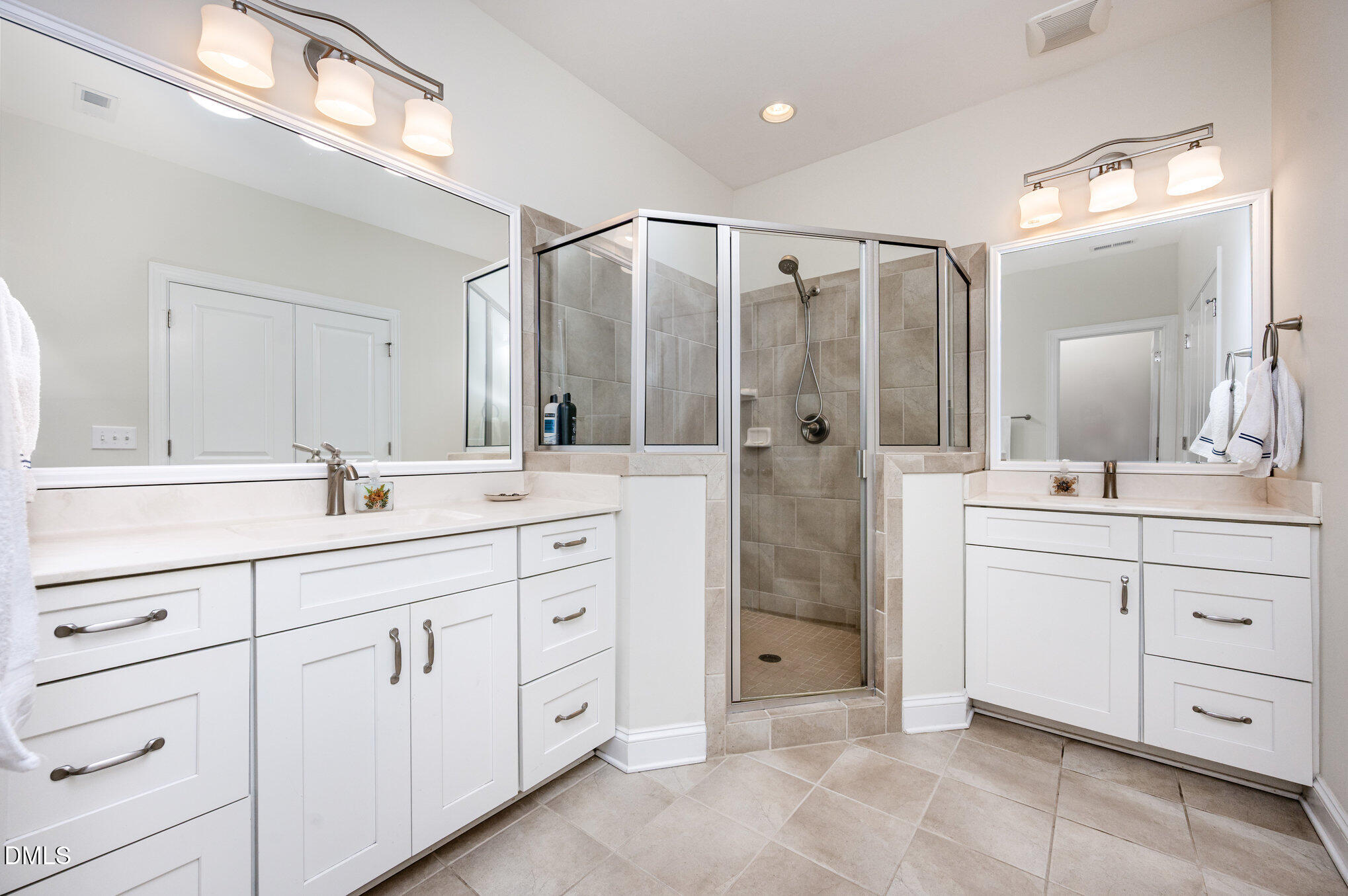 220 Allister Drive Raleigh, NC 27609 - Photo 19 of 35 020_dsc_2040-edit_18