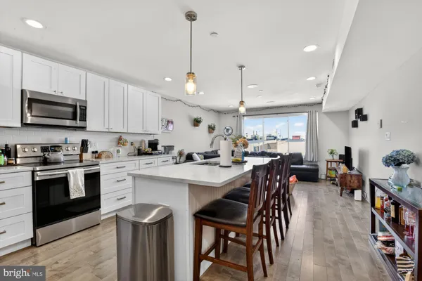 $2,550 | 1650 Point Breeze Avenue, Unit 3, Philadelphia, PA 19145