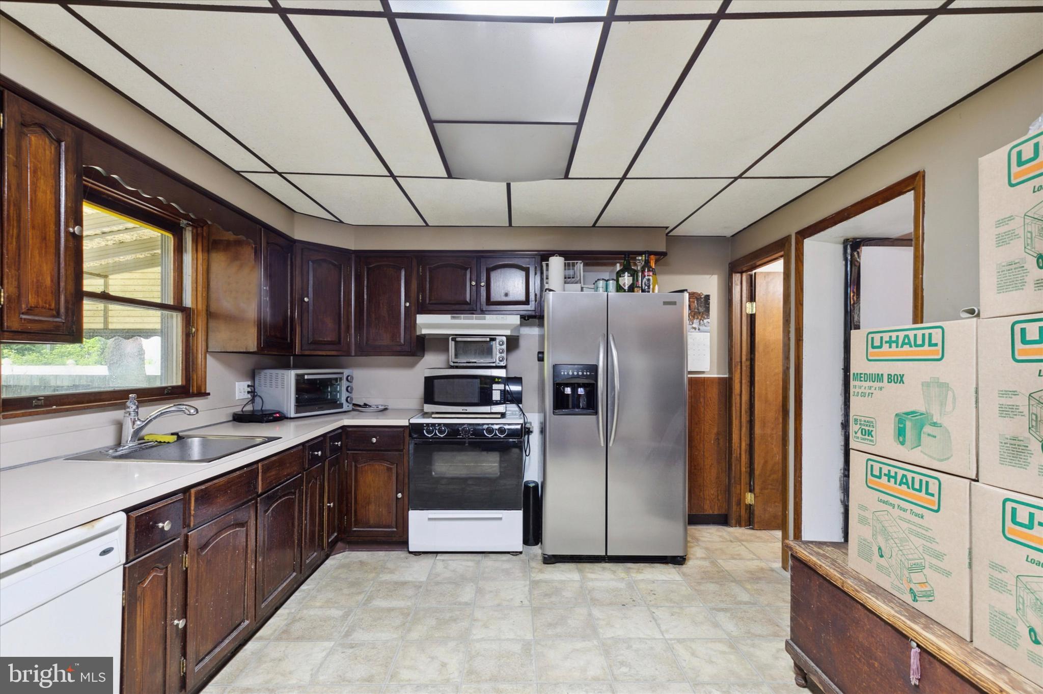 455 Delmar Street Philadelphia, PA 19128 - Photo 10 of 25