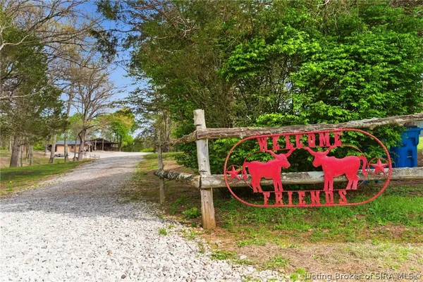 $425,000 | 8900 Turkey Farm Road Northwest, New Salisbury, IN 47161
