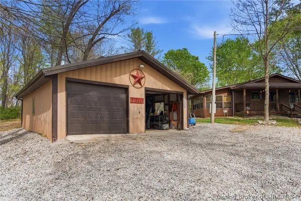 $425,000 | 8900 Turkey Farm Road Northwest, New Salisbury, IN 47161
