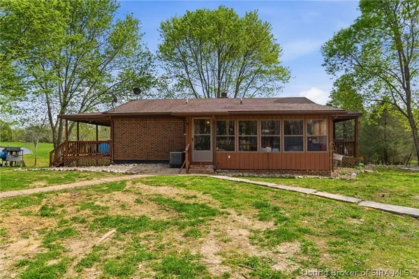 $425,000 | 8900 Turkey Farm Road Northwest, New Salisbury, IN 47161