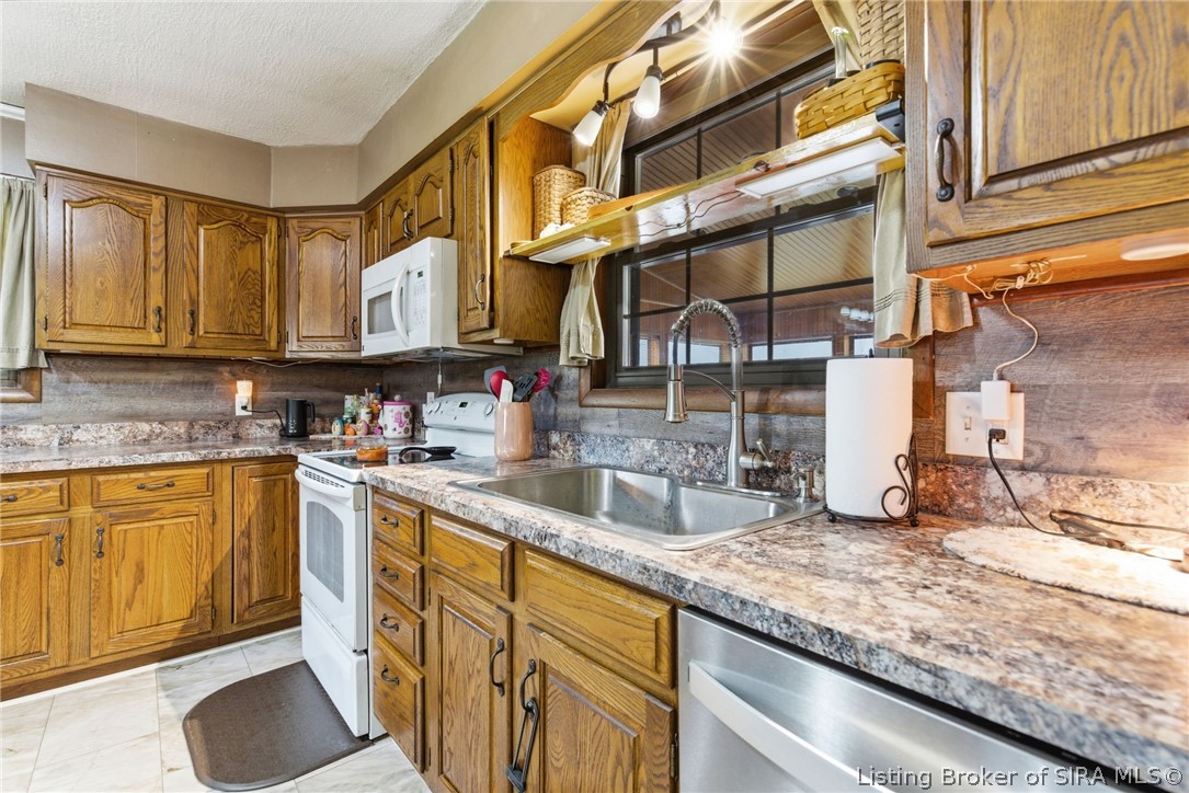 8900 Turkey Farm Road Northwest New Salisbury, IN 47161 - Photo 9 of 82