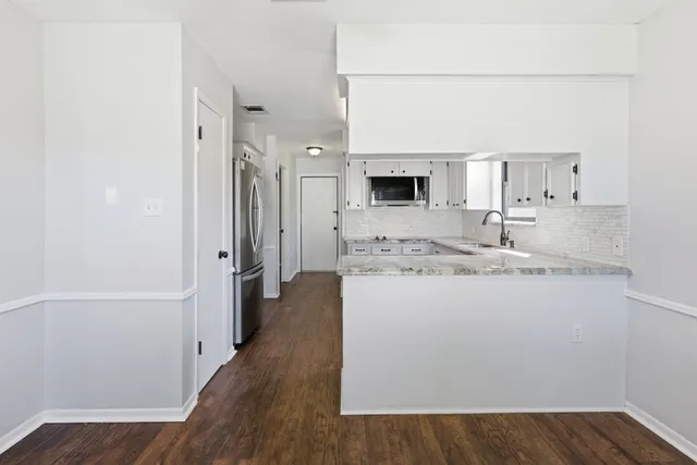 $1,900 | 3721 Avenue R, Rosenberg, TX 77471