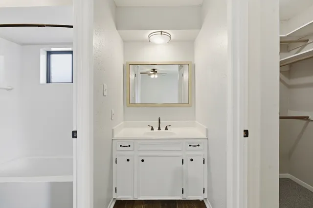 $1,900 | 3721 Avenue R, Rosenberg, TX 77471