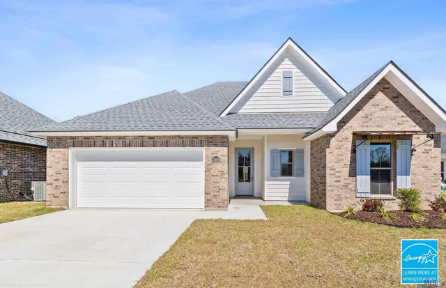 $335,000 | 10606 Highland Lakes Drive, Denham Springs, LA 70726