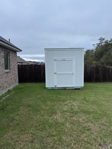 $335,000 | 10606 Highland Lakes Drive, Denham Springs, LA 70726