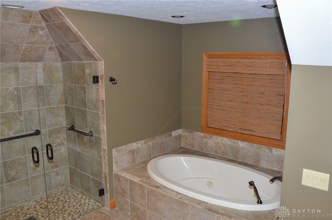 607 Uplands Camp Road Kettering, OH 45419 - Photo 9 of 95 Gallery Image 9