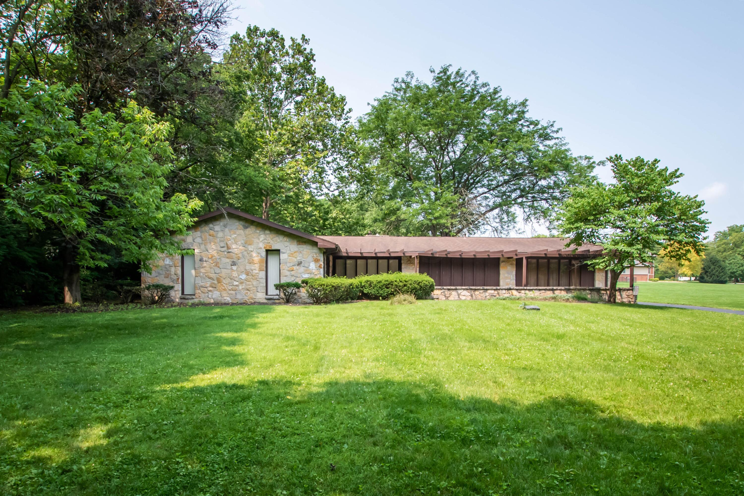 4376 Dublin Road Columbus, OH 43221 - Photo 4 of 48 DSC_6396-HDR