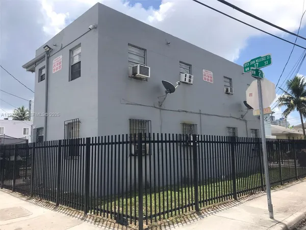 $1,300 | Undisclosed Address, Miami, FL 33136