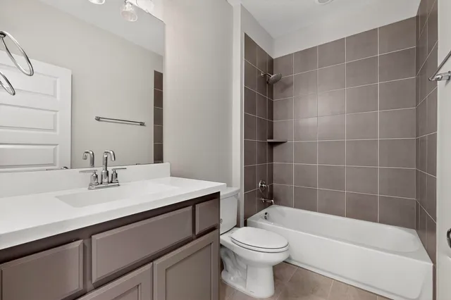 $3,600 | 6621 Destination Way, Lago Vista, TX 78645