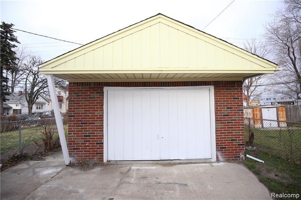 7635 Rivard Avenue Warren, MI 48091 - Photo 2 of 9