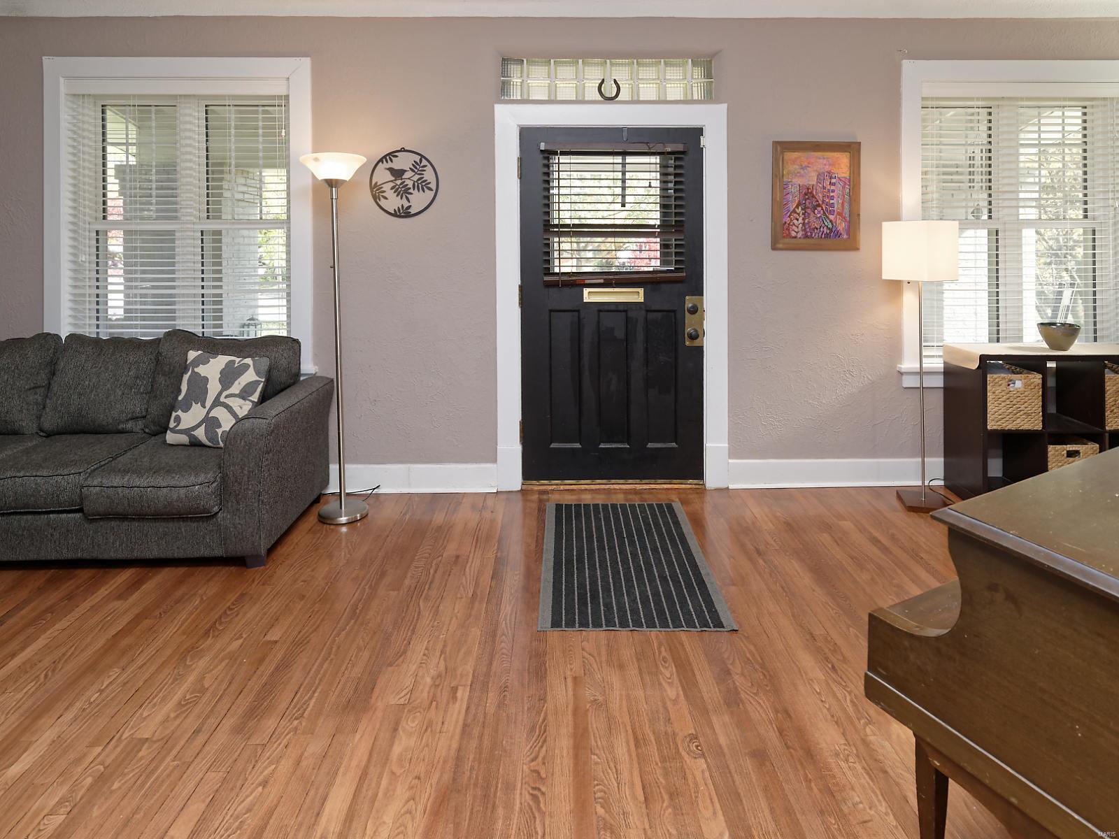 1389 North Berry Road St. Louis, MO 63122 - Photo 5 of 48 Gallery Image 5