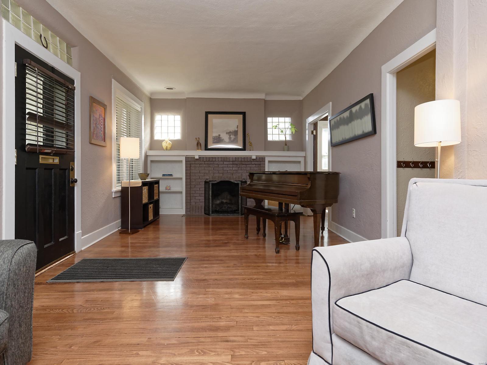 1389 North Berry Road St. Louis, MO 63122 - Photo 7 of 48 Gallery Image 7