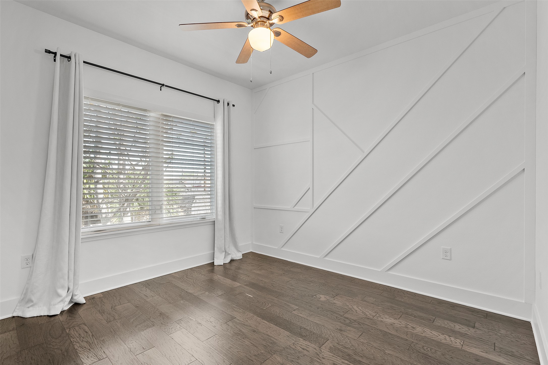 7813 Mullen Drive, Unit B Austin, TX 78757 - Photo 26 of 36 a view of an empty room with a window