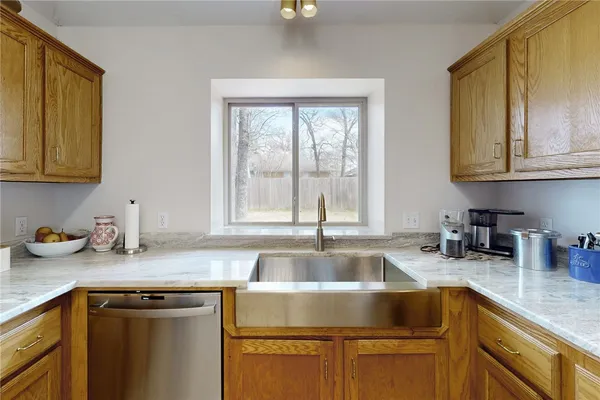 $355,000 | 2905 Mirrormere Circle, Bryan, TX 77807