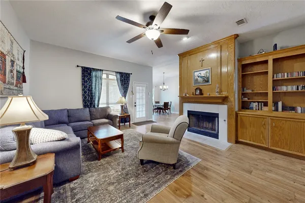 $355,000 | 2905 Mirrormere Circle, Bryan, TX 77807