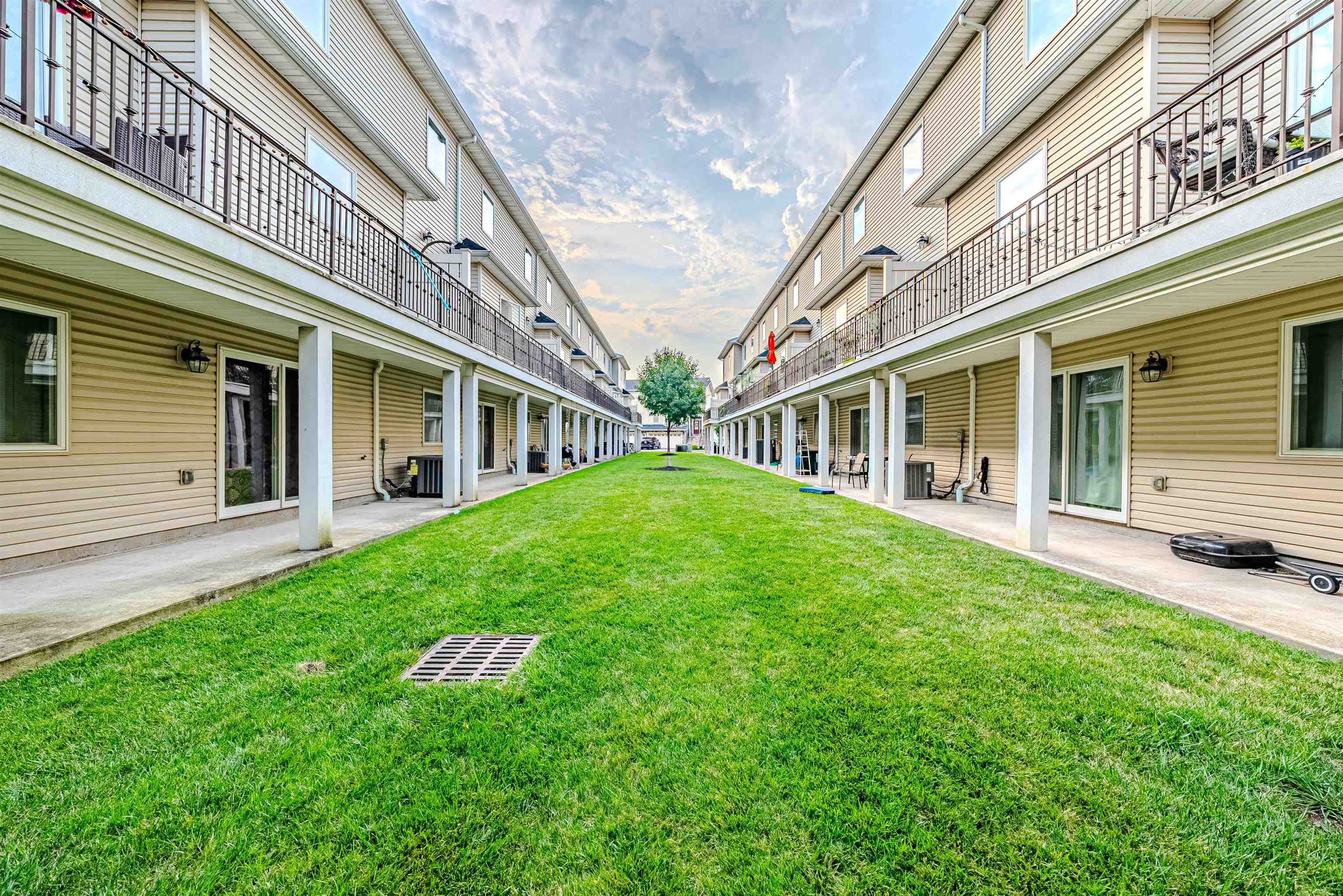 21 Jacob's Landing Way, Unit 21 Secaucus, NJ 07094 - Photo 16 of 19 a view of outdoor space yard and porch