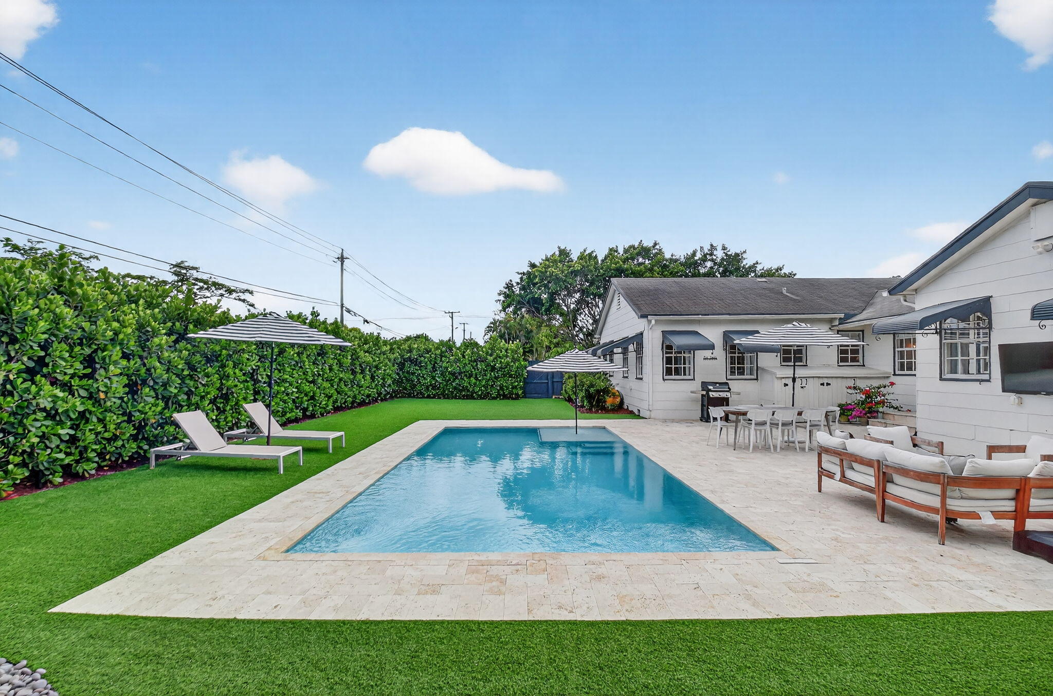 1001 Avon Road West Palm Beach, FL 33401 - Photo 2 of 73 53-web-or-mls-063_DSC_0308