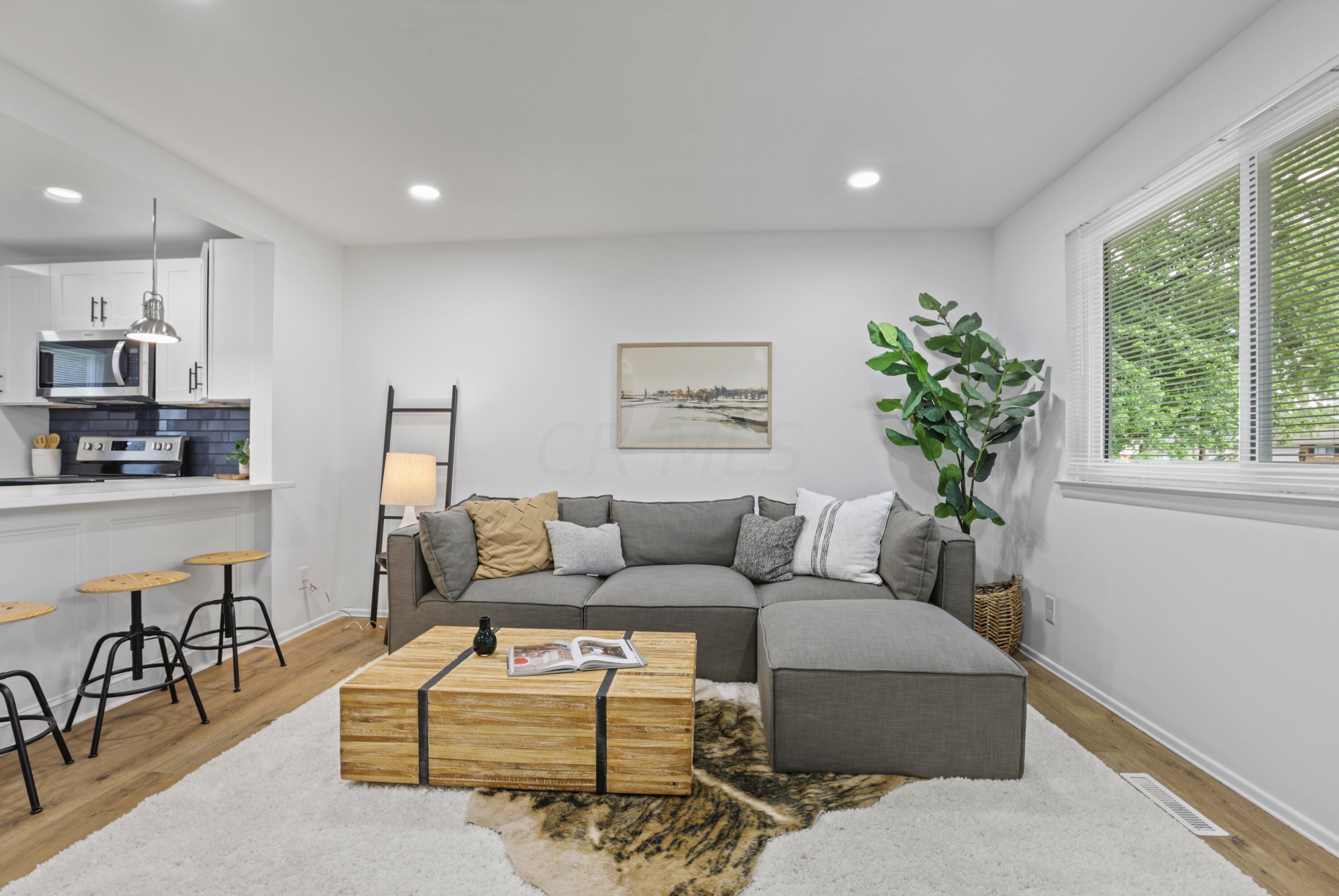 5016 Refugee Road Columbus, OH 43232 - Photo 10 of 38 Gallery Image 10