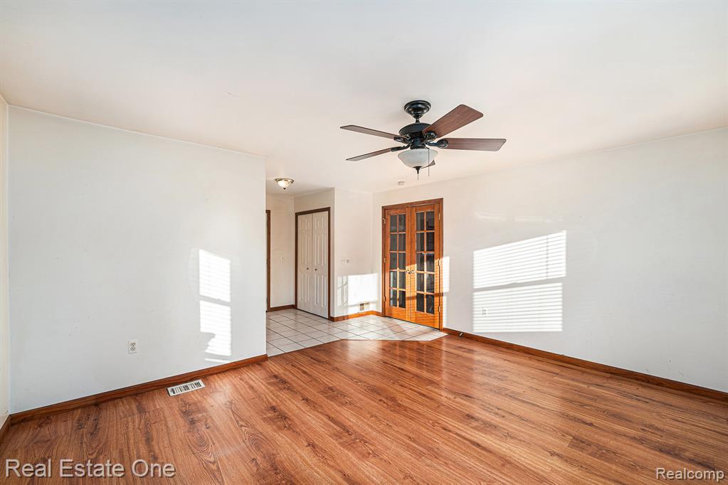 6295 North Beck Road Canton, MI 48187 - Photo 11 of 27