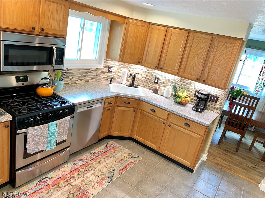 38569 Bell Road Willoughby, OH 44094 - Photo 11 of 35 Gallery Image 11
