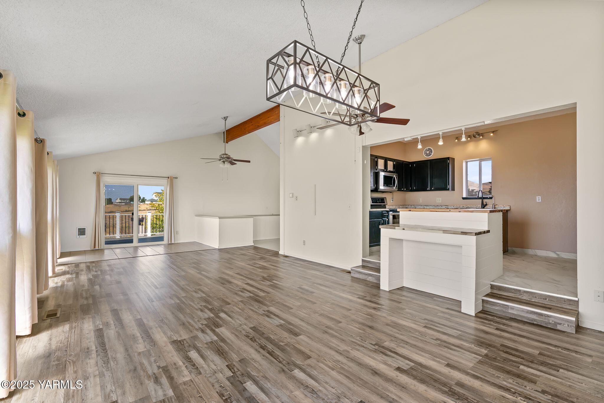 180 Hi Valley View Street Yakima, WA 98901 - Photo 11 of 44 180 Hi Valley View St-9