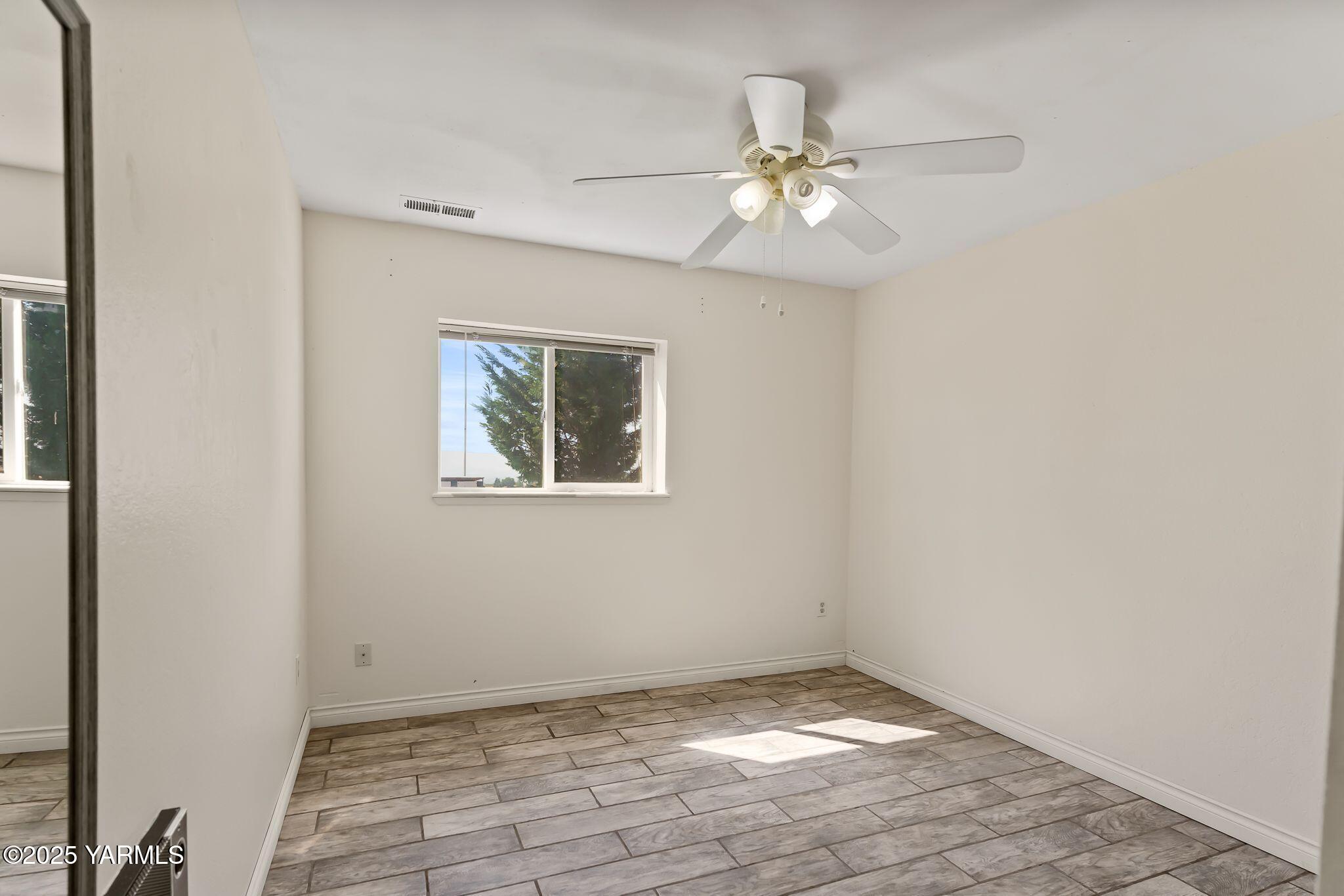 180 Hi Valley View Street Yakima, WA 98901 - Photo 17 of 44 180 Hi Valley View St-15