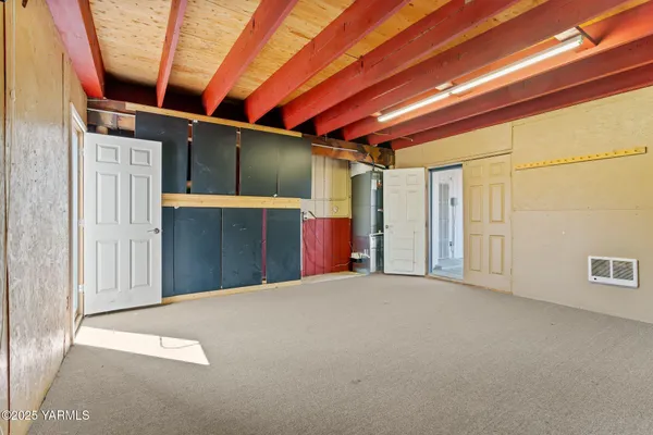 $449,000 | 180 Hi Valley View Street, Yakima, WA 98901