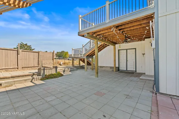 $449,000 | 180 Hi Valley View Street, Yakima, WA 98901