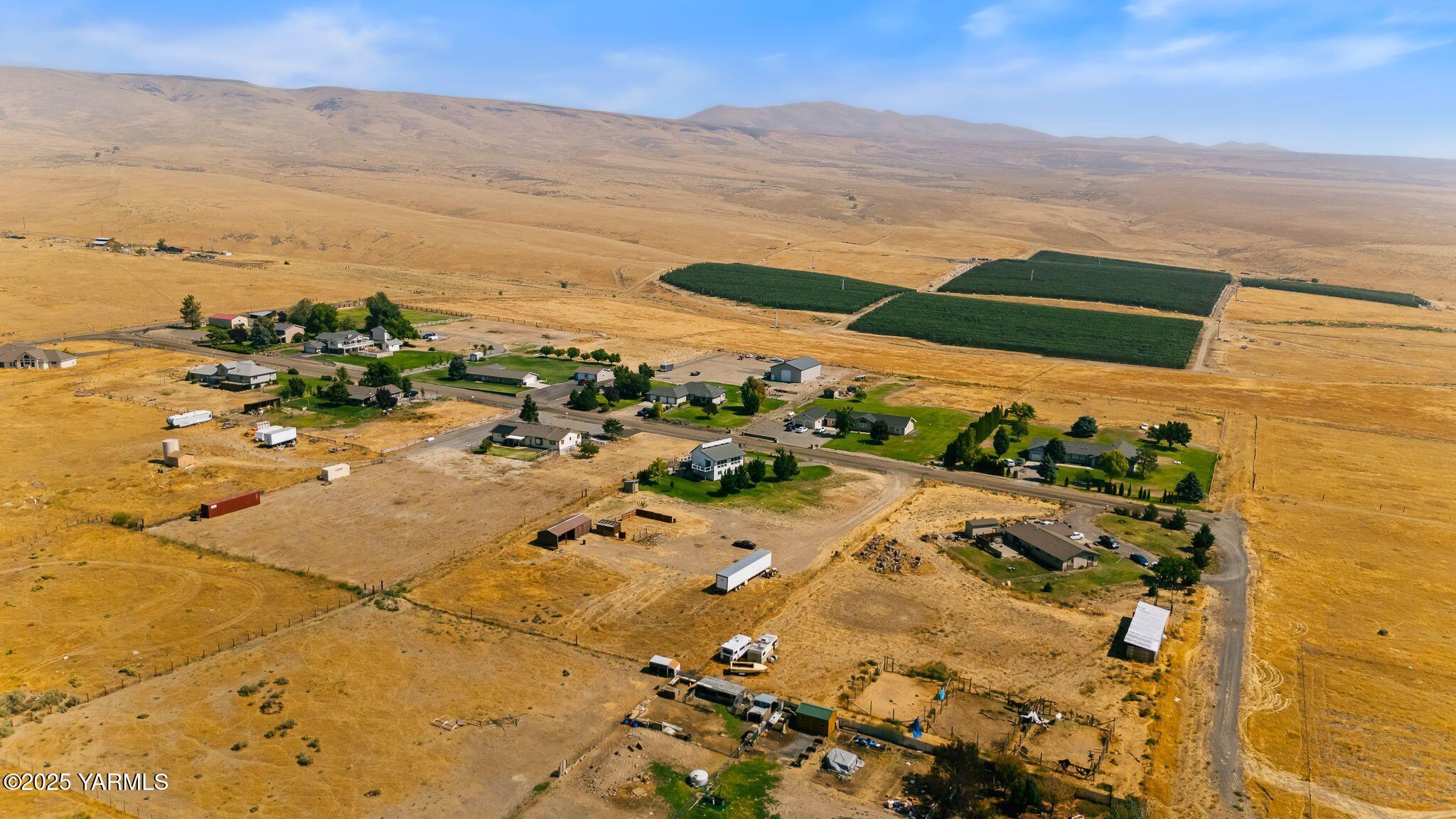 180 Hi Valley View Street Yakima, WA 98901 - Photo 39 of 44 180 Hi Valley View St Aerials-5