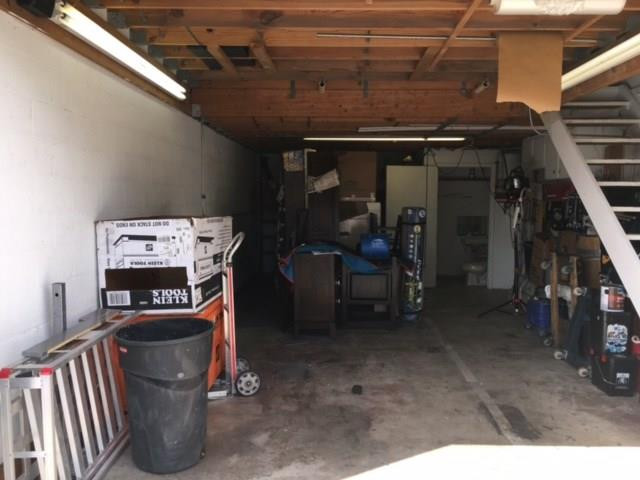 1771 Blount Road Pompano Beach, FL 33069 - Photo 4 of 7 a utility room with dryer and washer