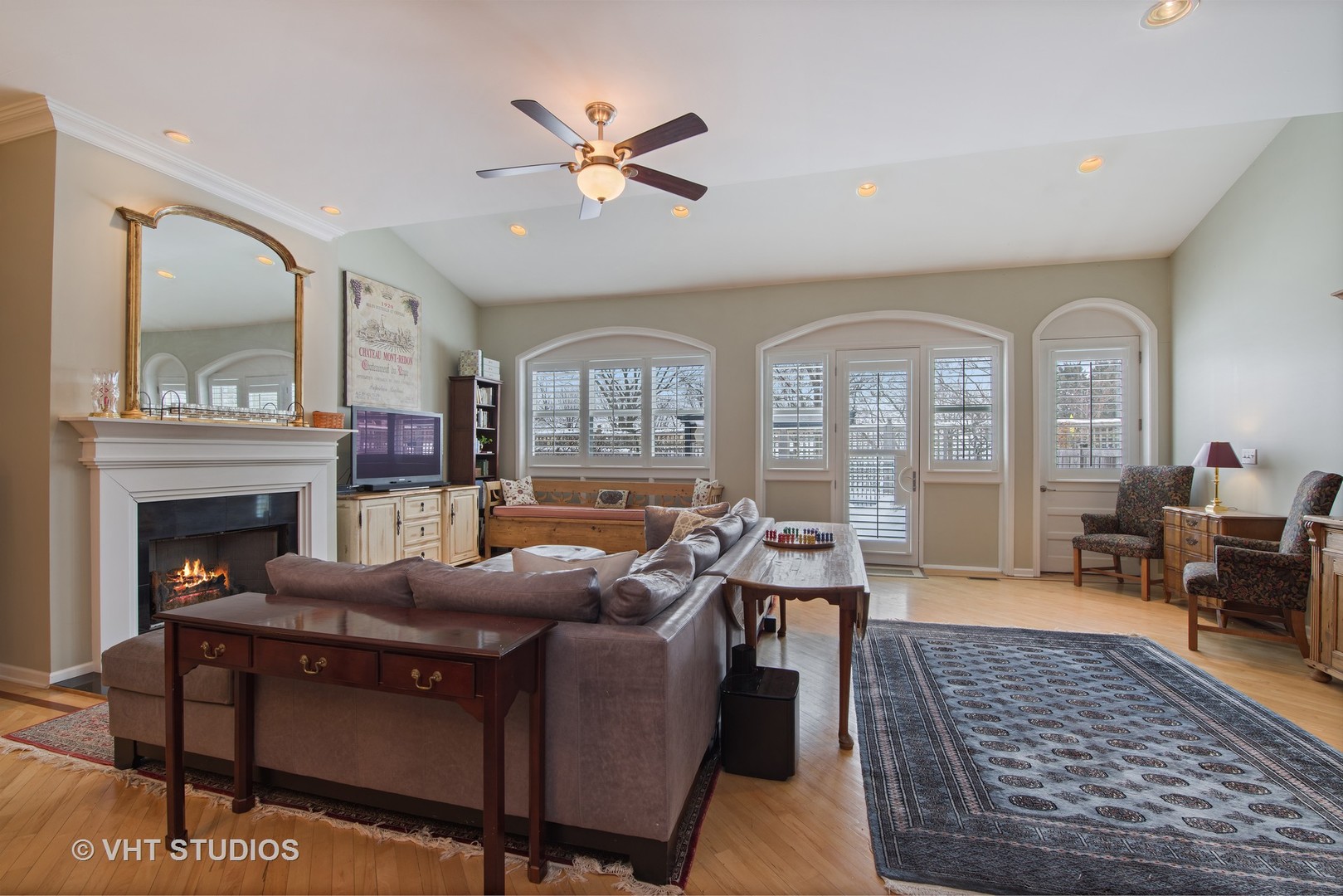19 Rienzi Lane Highwood, IL 60040 - Photo 6 of 25