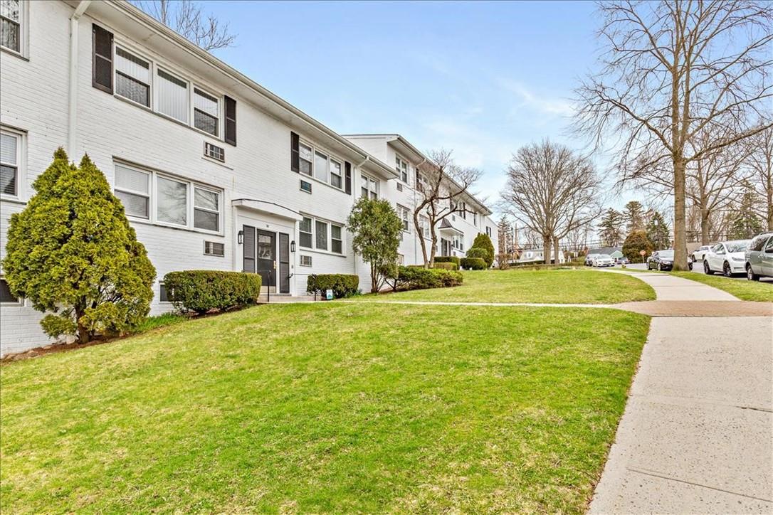 90 Avon Circle, Unit B Rye Brook, NY 10573 - Photo 1 of 1 Gallery Image 1