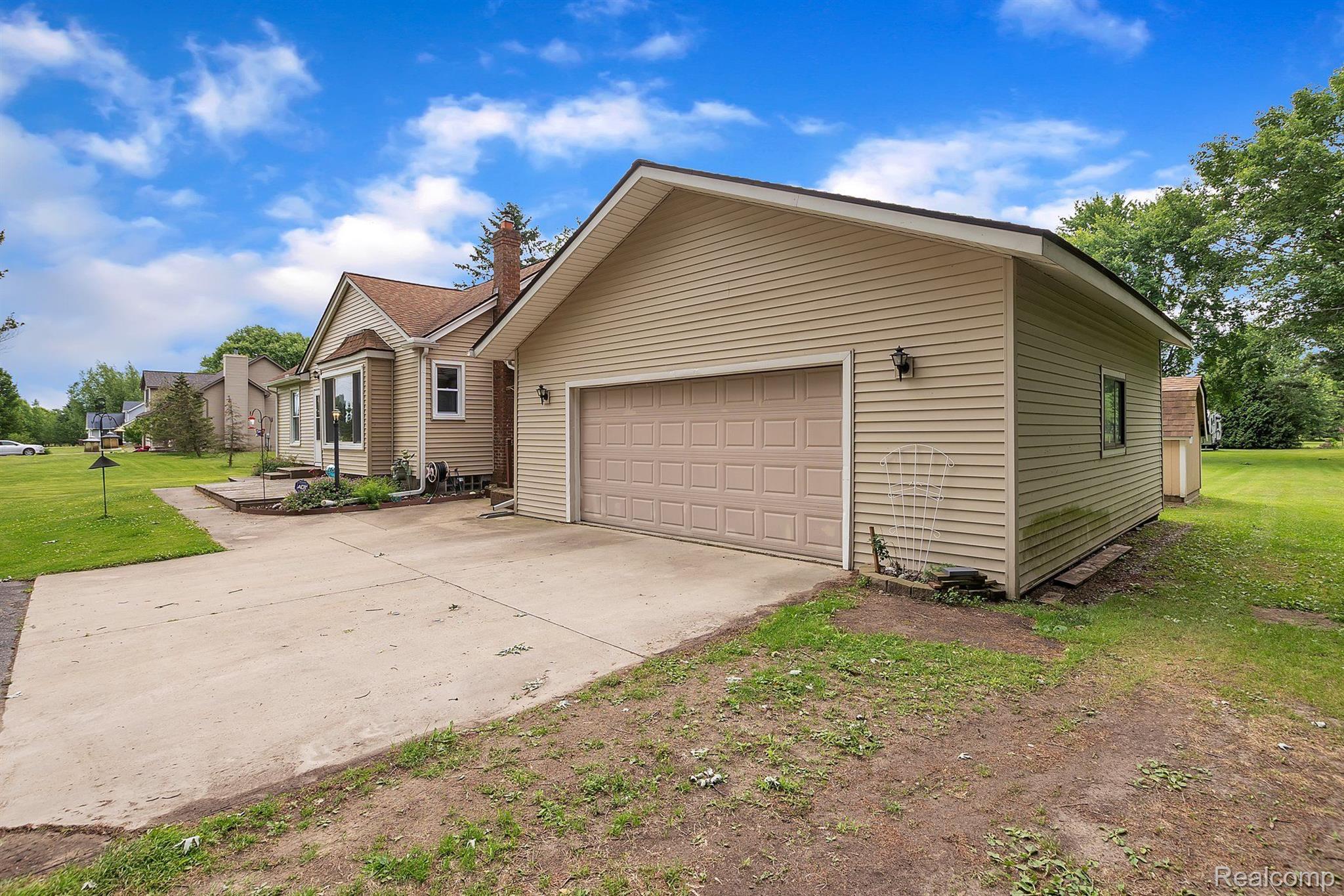 41253 Wear Road New Boston, MI 48164 - Photo 7 of 35 Gallery Image 7