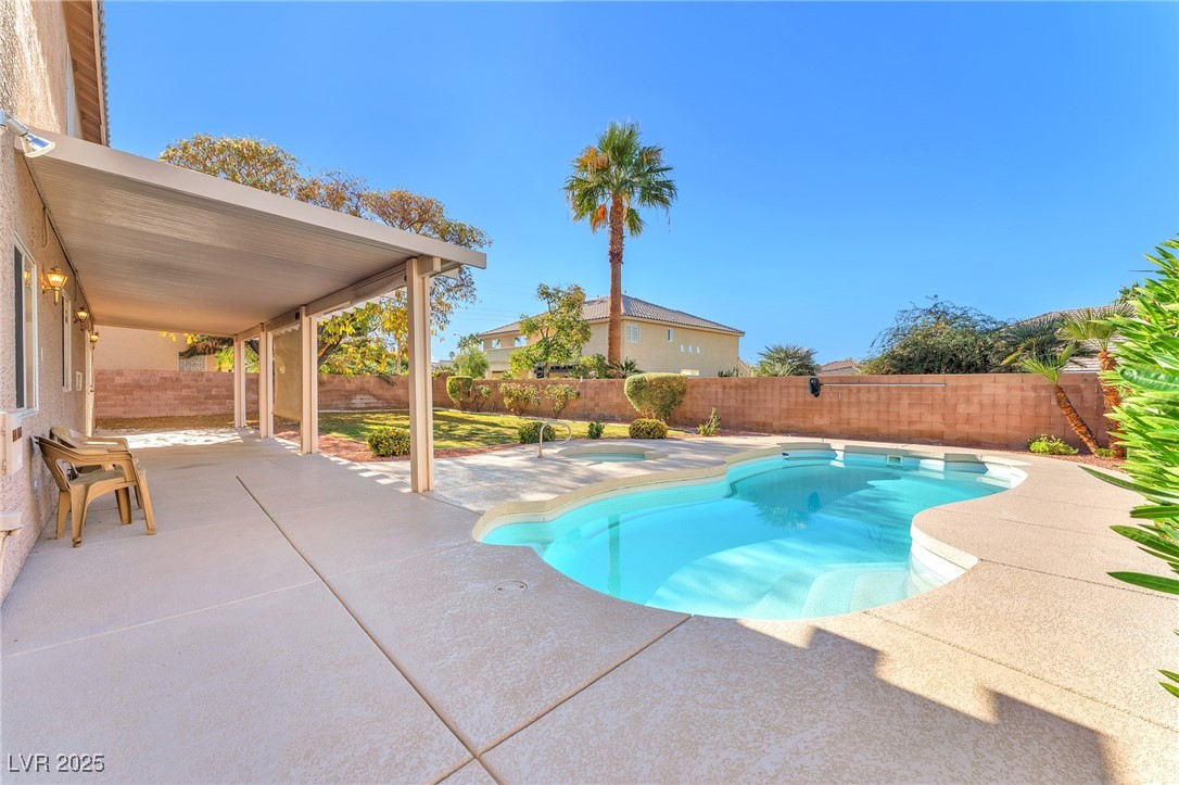 425 Rhythm Street Henderson, NV 89074 - Photo 4 of 49