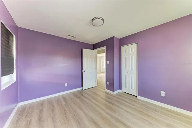 a view of empty room with window