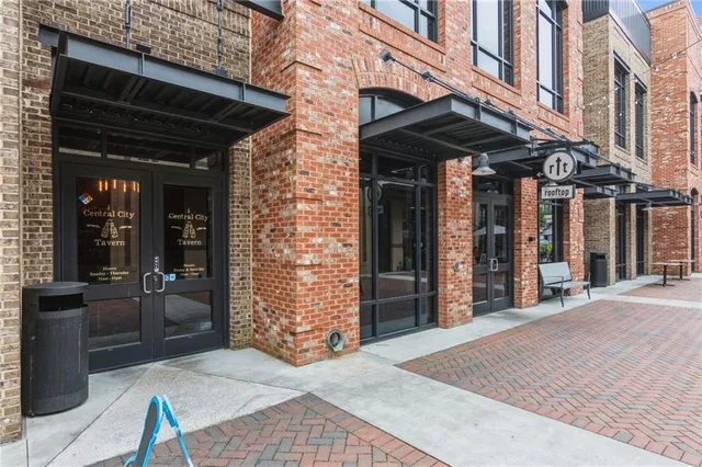 $359,900 | 5605 Austin Garner Road, Sugar Hill, GA 30518