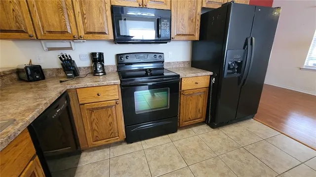 $4,000 | 8762 Highway 26, Newberry, FL 32669