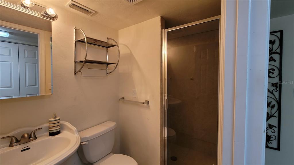 8762 Highway 26 Newberry, FL 32669 - Photo 54 of 63 a bathroom with a toilet sink and shower