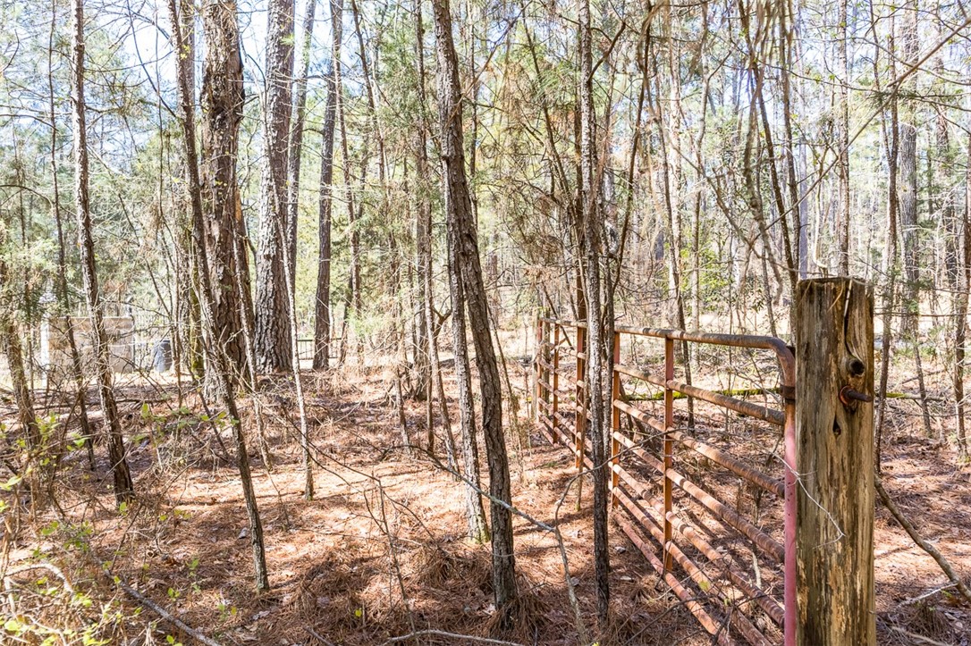 75-5w-8l Deer Track Road Iva, SC 29655 - Photo 5 of 9 Gate at front of lots 75/76