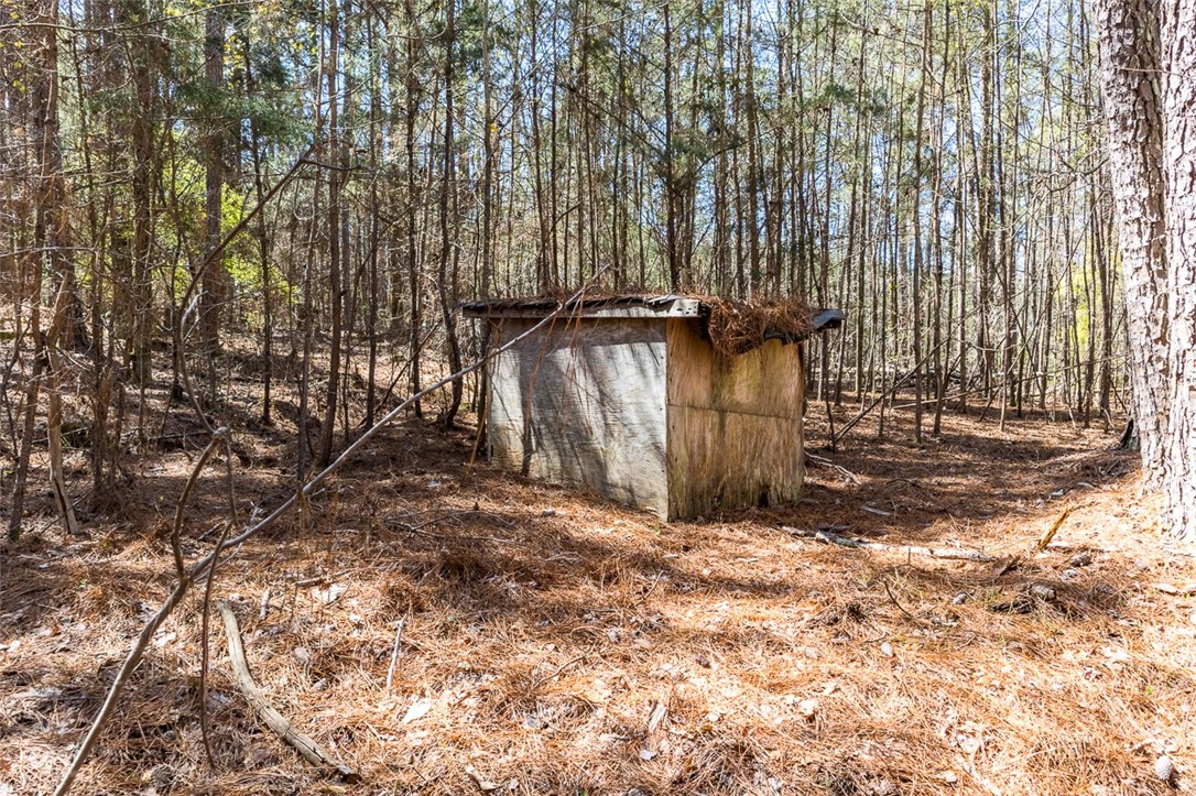 75-5w-8l Deer Track Road Iva, SC 29655 - Photo 6 of 9 Well House