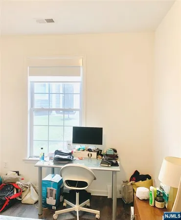 $5,400 | 33 Parkside Lane, Unit 33, Teaneck, NJ 07666