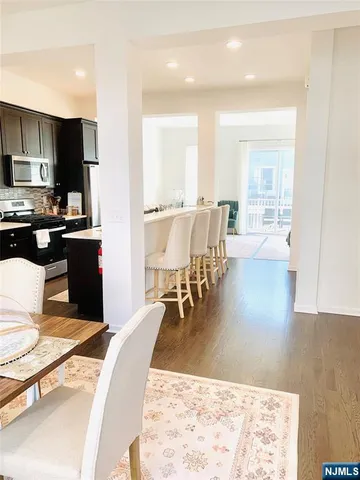 $5,400 | 33 Parkside Lane, Unit 33, Teaneck, NJ 07666