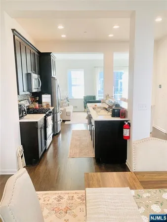 $5,400 | 33 Parkside Lane, Unit 33, Teaneck, NJ 07666