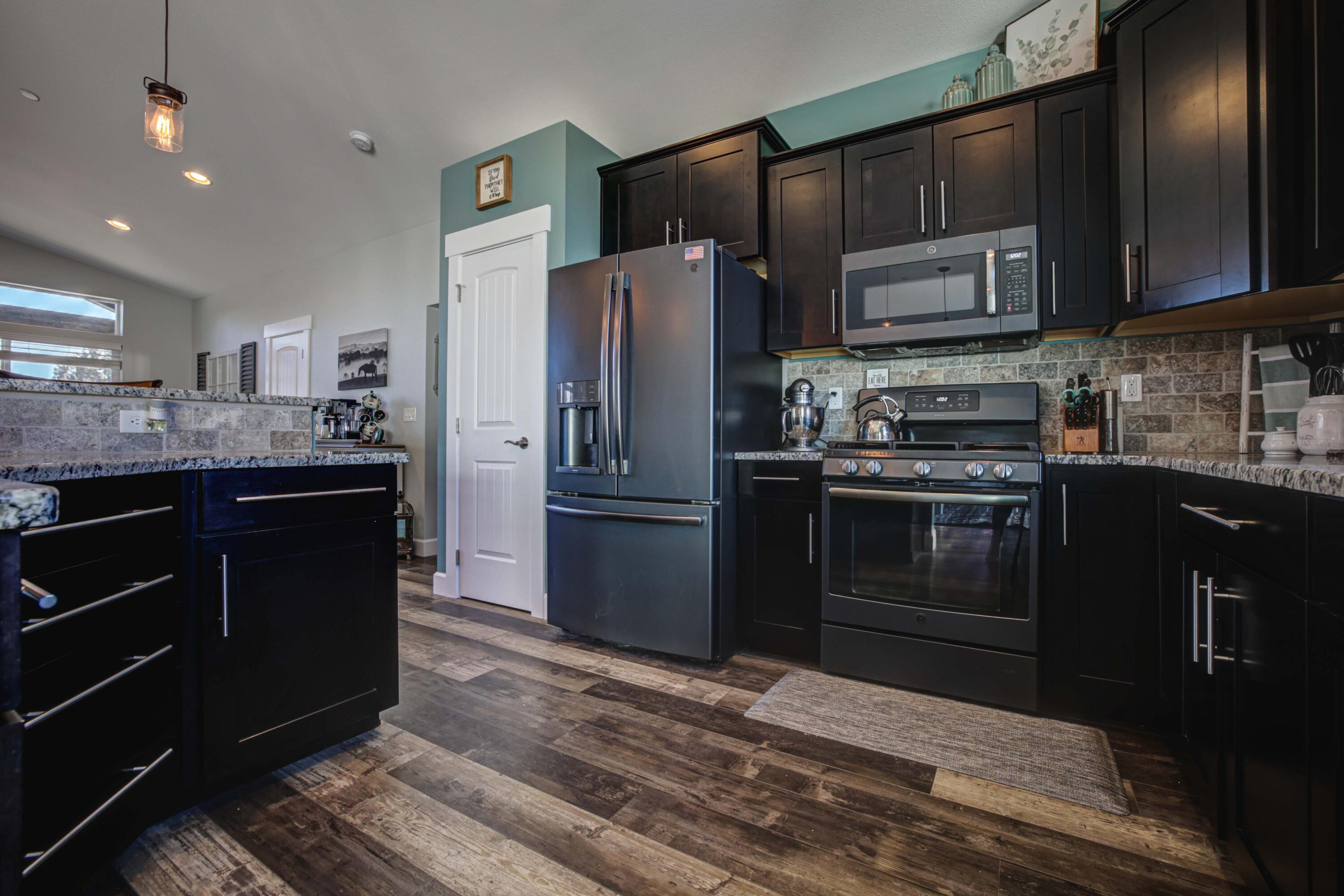12951 Southeast Falcon Ridge Road Prineville, OR 97754 - Photo 10 of 33 12951 SE Falcon Ridge Rd-15