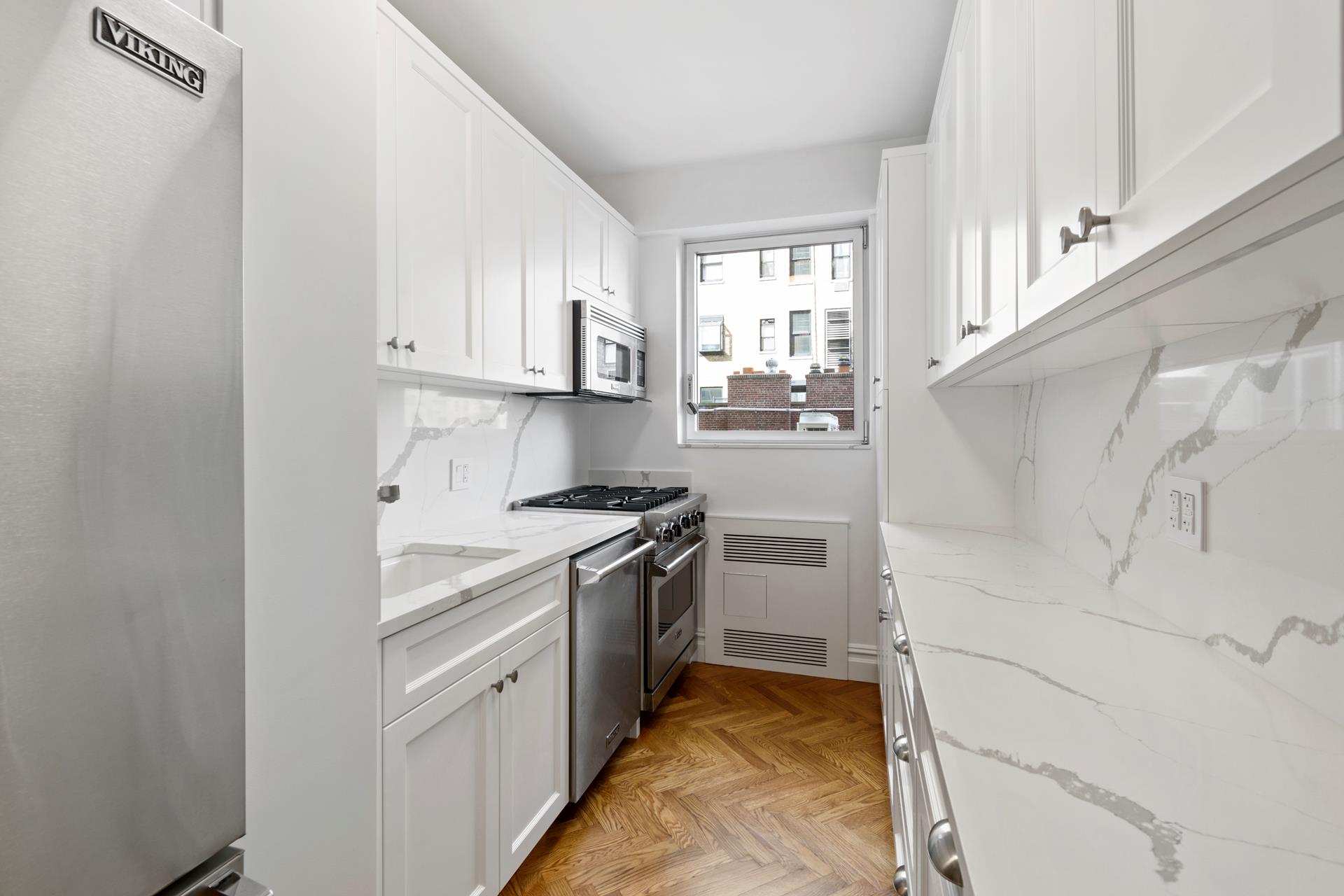 923 5th Avenue, Unit 9G Manhattan, NY 10021 - Photo 2 of 11