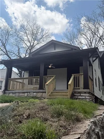 $219,500 | 6112 Tracy Avenue, Kansas City, MO 64110